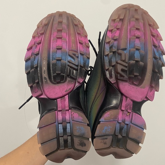 Fila holographic reflective sneakers - Picture 3 of 5